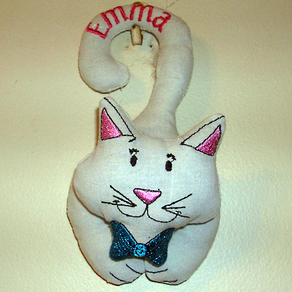 Cat Door Hanger Machine Embroidery Design