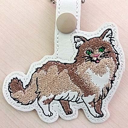 Maine Coon Cat Key Fob Machine Embroidery Design